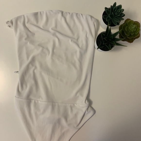 TOBI Lace Up Bodysuit - Picture 5 of 5